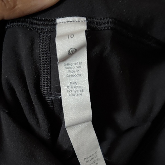 Lululemon Athletica Black Yoga Pants - Picture 4 of 4